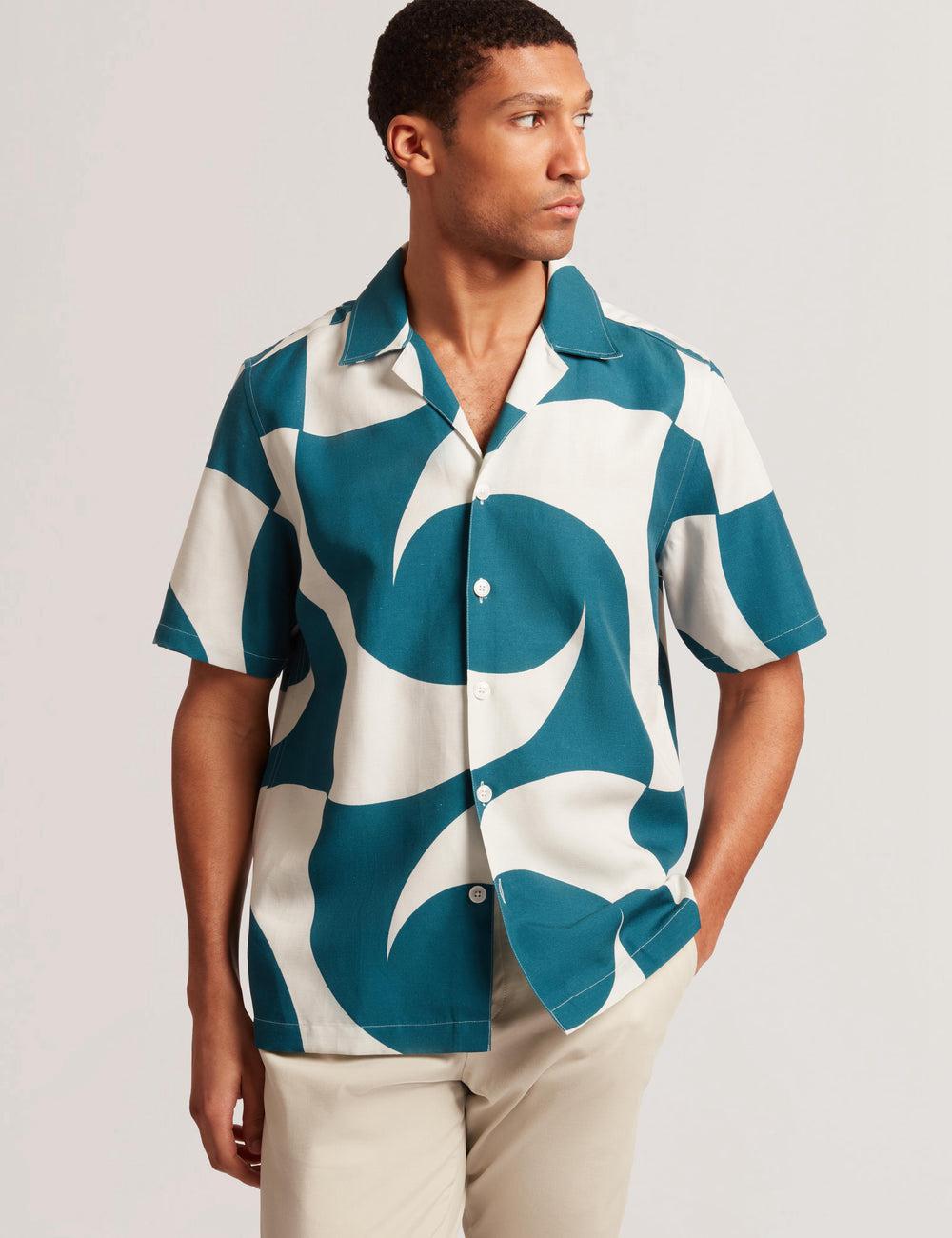 Ted Baker ROLDAN - Short Sleeve Oversized Swirl Print Men Casual Shirts Turquoise | Malaysia  1340-QCRYL