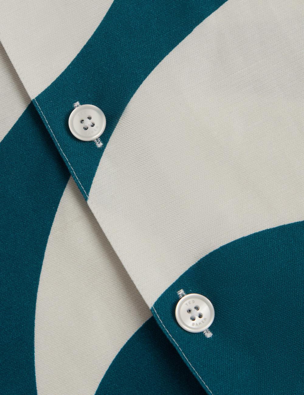 Ted Baker ROLDAN - Short Sleeve Oversized Swirl Print Men Casual Shirts Turquoise | Malaysia  1340-QCRYL